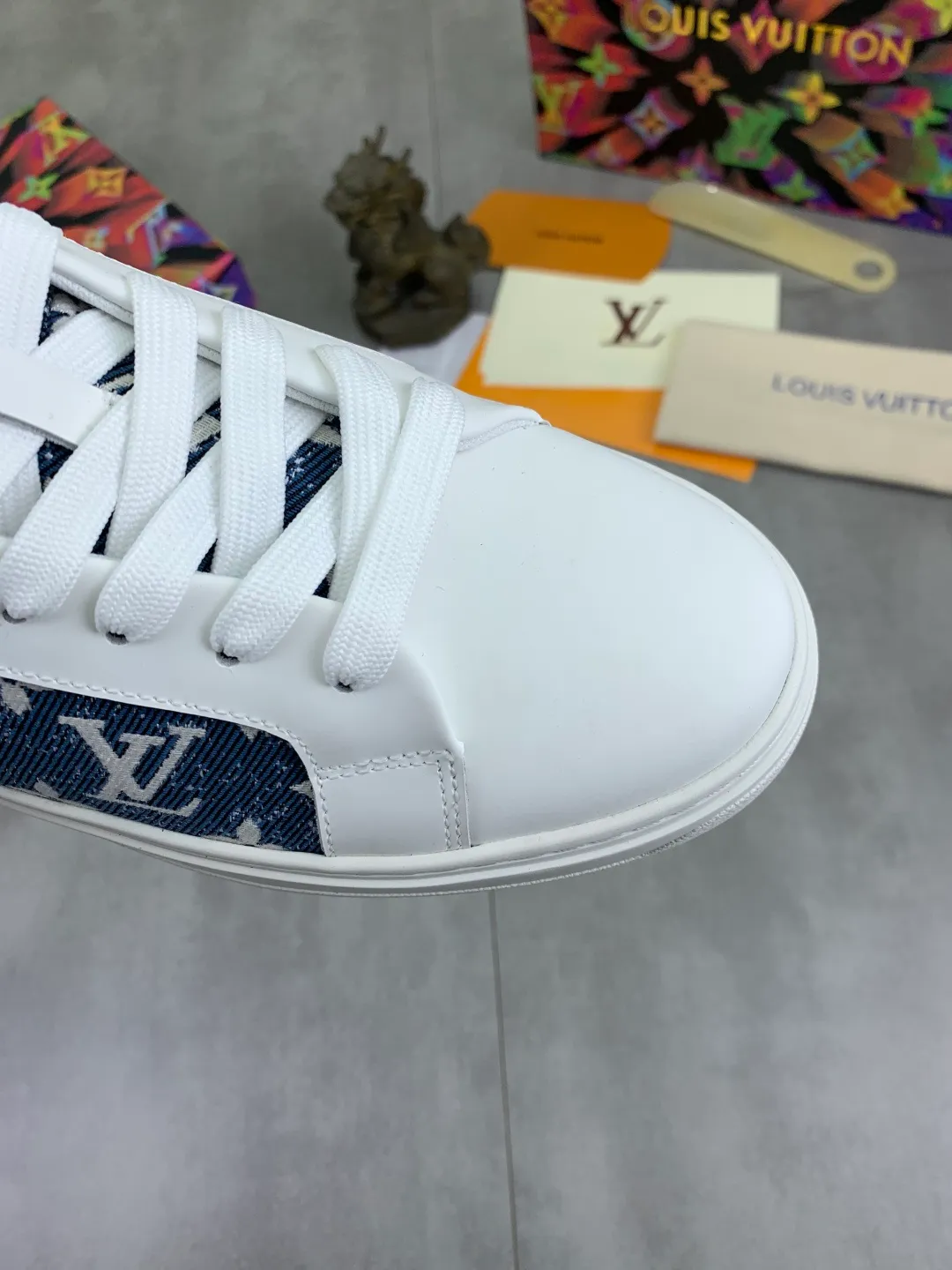 Men's men's shoes 💰P560💰[New model]🆘High-quality cowhide [Louis Vuitton]LV official website latest model🎁casual fashion high-top men's shoes👟hot style💥simple and elegant style, exclusive for trendy men. Unique official website latest brand elements👑original decoration, fashionable and generous, the fabric is made of original denim➕comfortable and breathable mesh lining➕cow leather feet ✅The official website specifies wear-resistant casual outsole, the classic model is taken in real life🎬Color: 4️⃣colors available😍Number of codes: 38-44 Full set of packaging